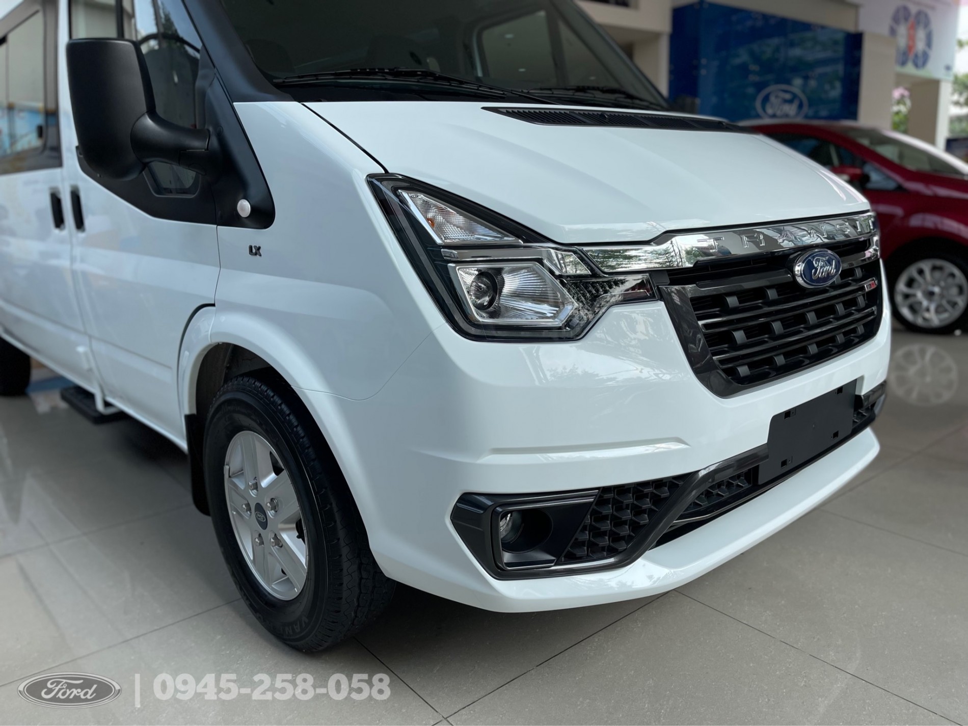 gia_xe_ford_transit_2023_moi_nhat_22
