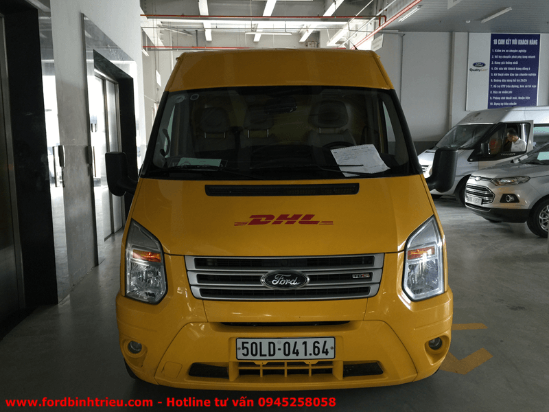 ford_transit_van_6_cho_3_cho_cai_tao_gia_re_12