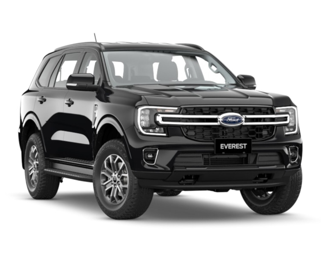 ford_everest_ambiente_2023_mau_den