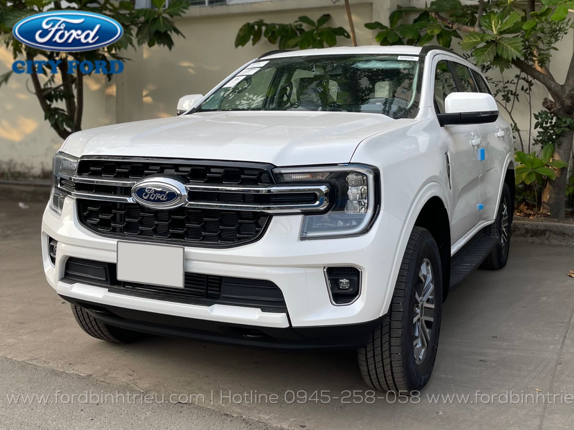 ford_everest_ambiente_2024_ngoai_that_2