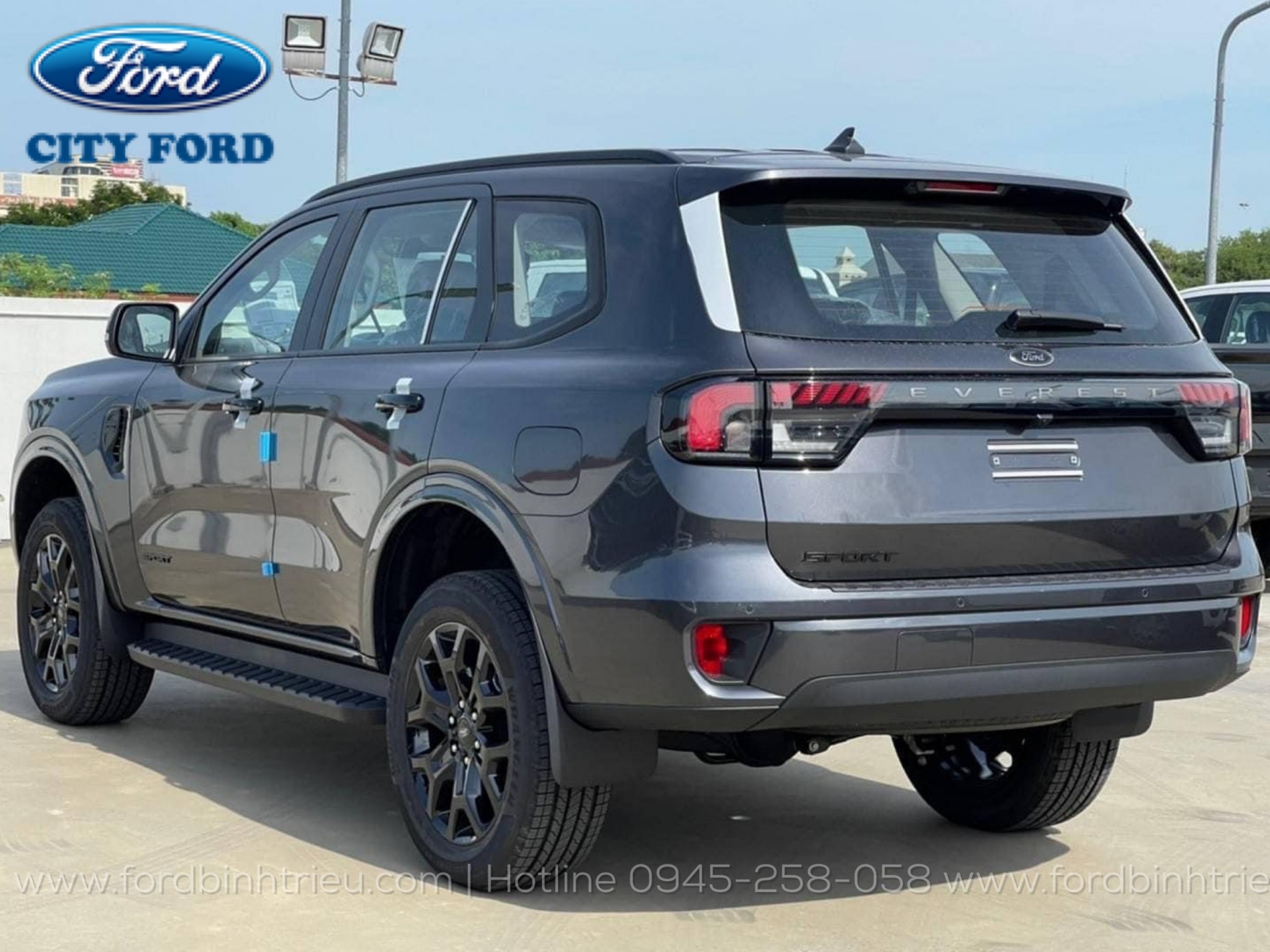 ford_everest_sport_2024_ngoai_that_3