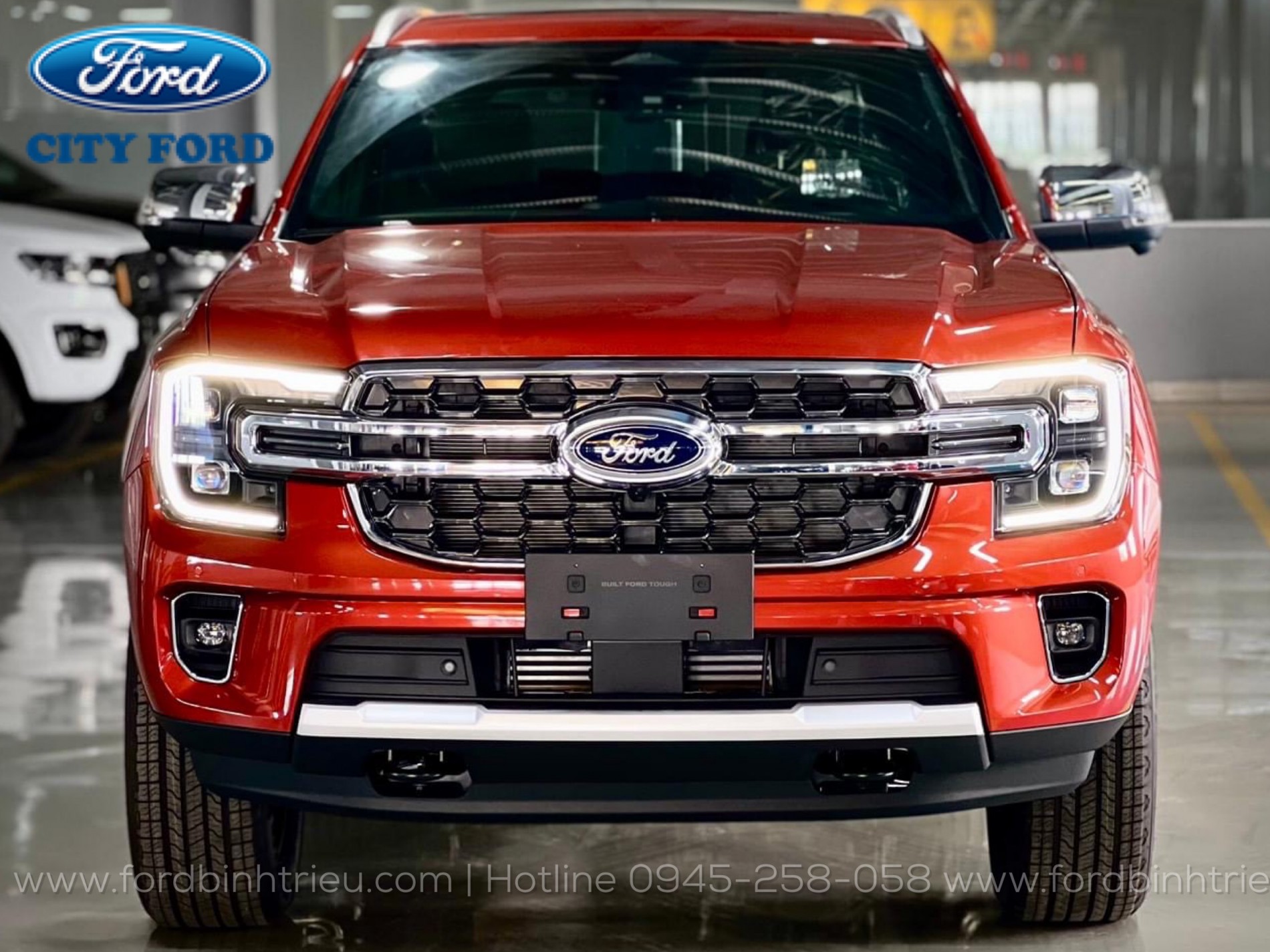 ford_everest_titanium_2_cau_2023_4x4_at_full_ngoai_that_1