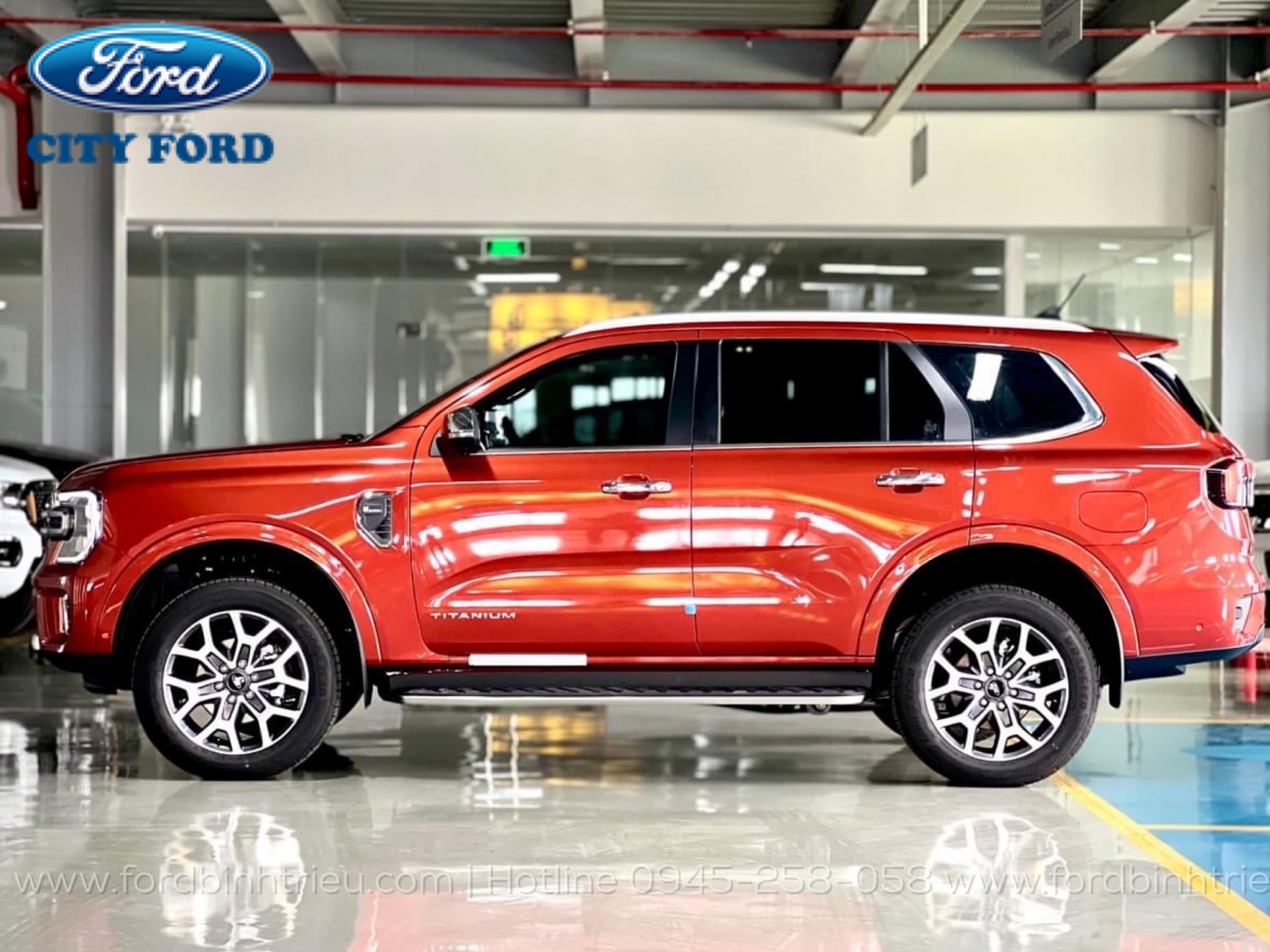 ford_everest_titanium_2_cau_2023_4x4_at_full_ngoai_that_3
