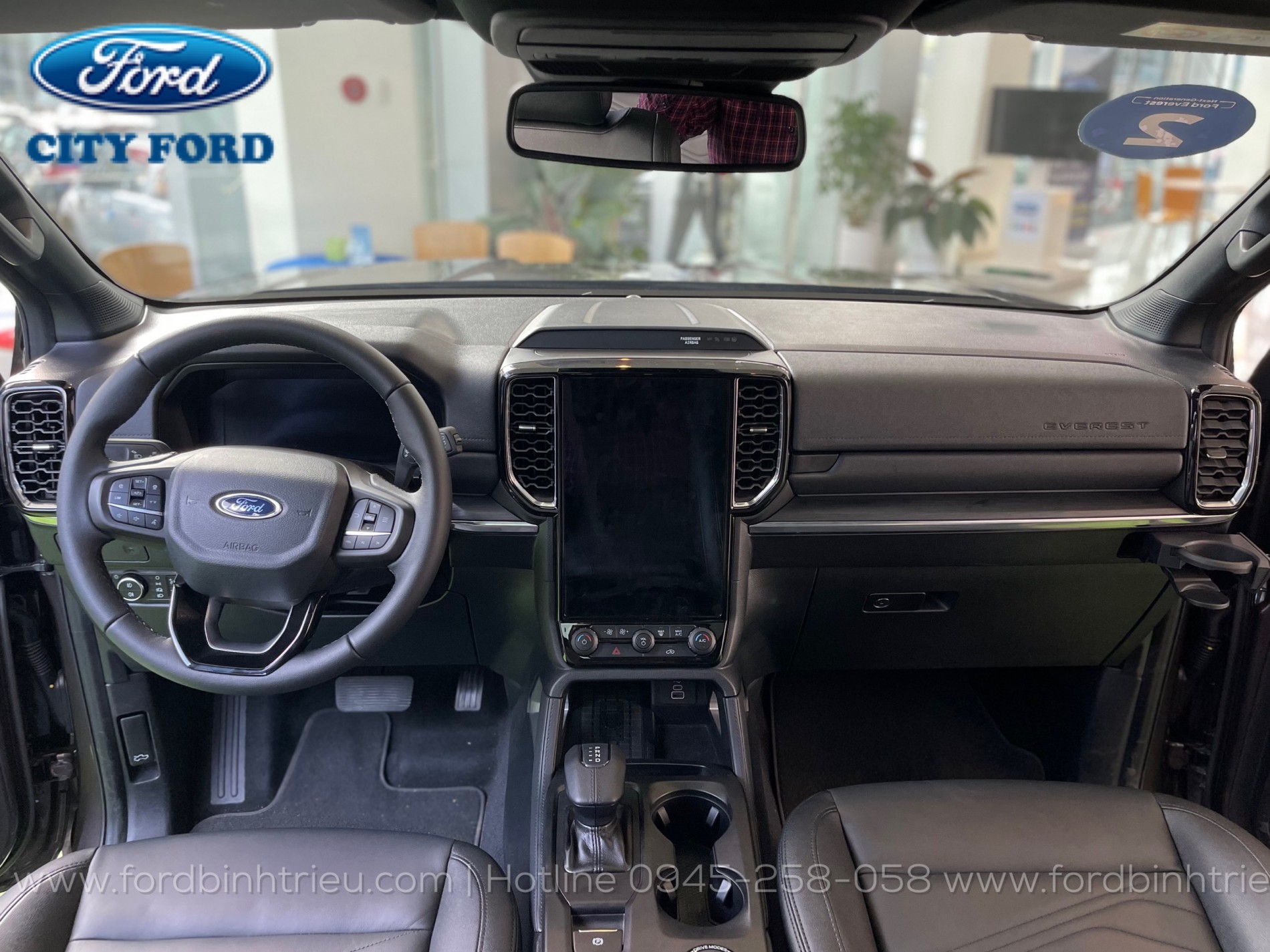 ford_everest_titanium_2_cau_2023_4x4_at_full_noi_that_1