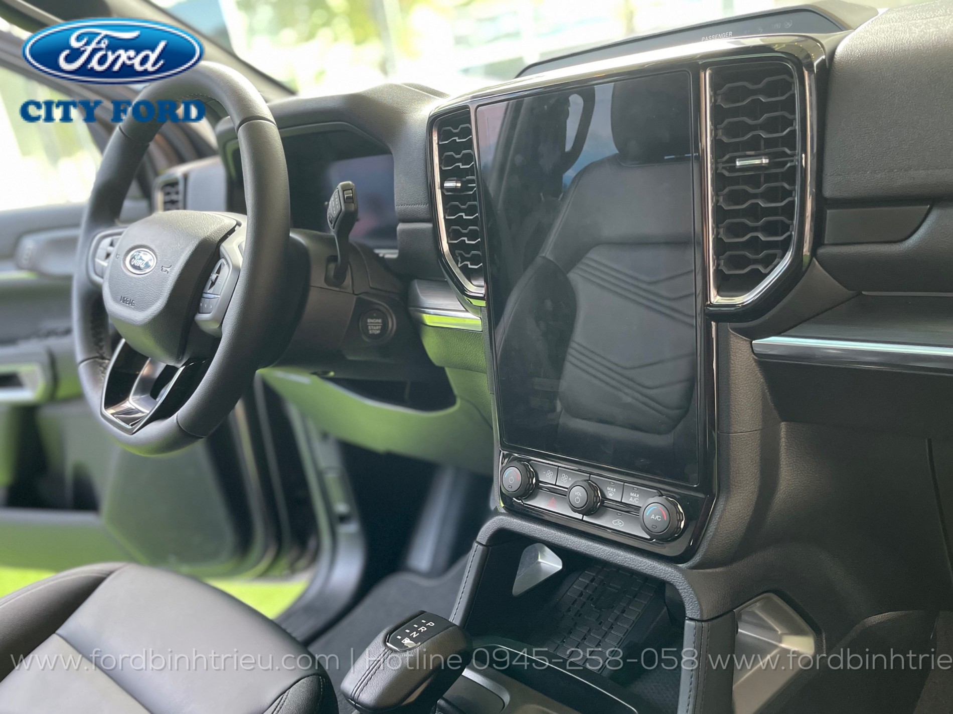 ford_everest_titanium_2_cau_2023_4x4_at_full_noi_that_2