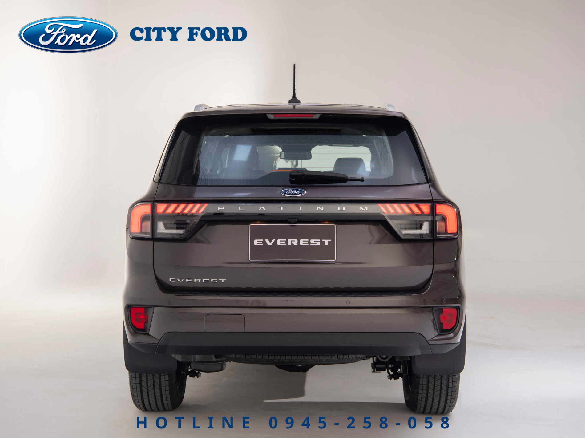 gia_xe_ford_everest_platinum_2025_ngoai_that_6