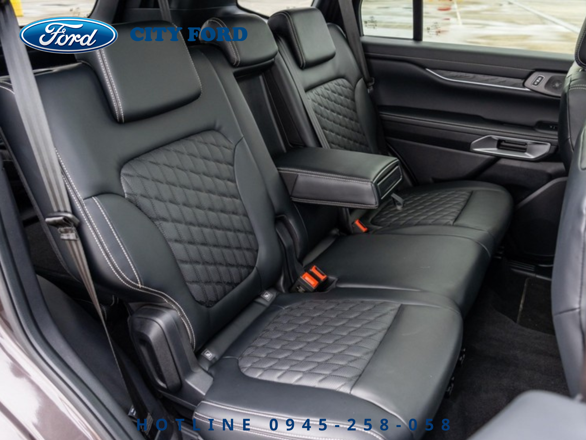 gia_xe_ford_everest_platinum_2025_noi_that_8