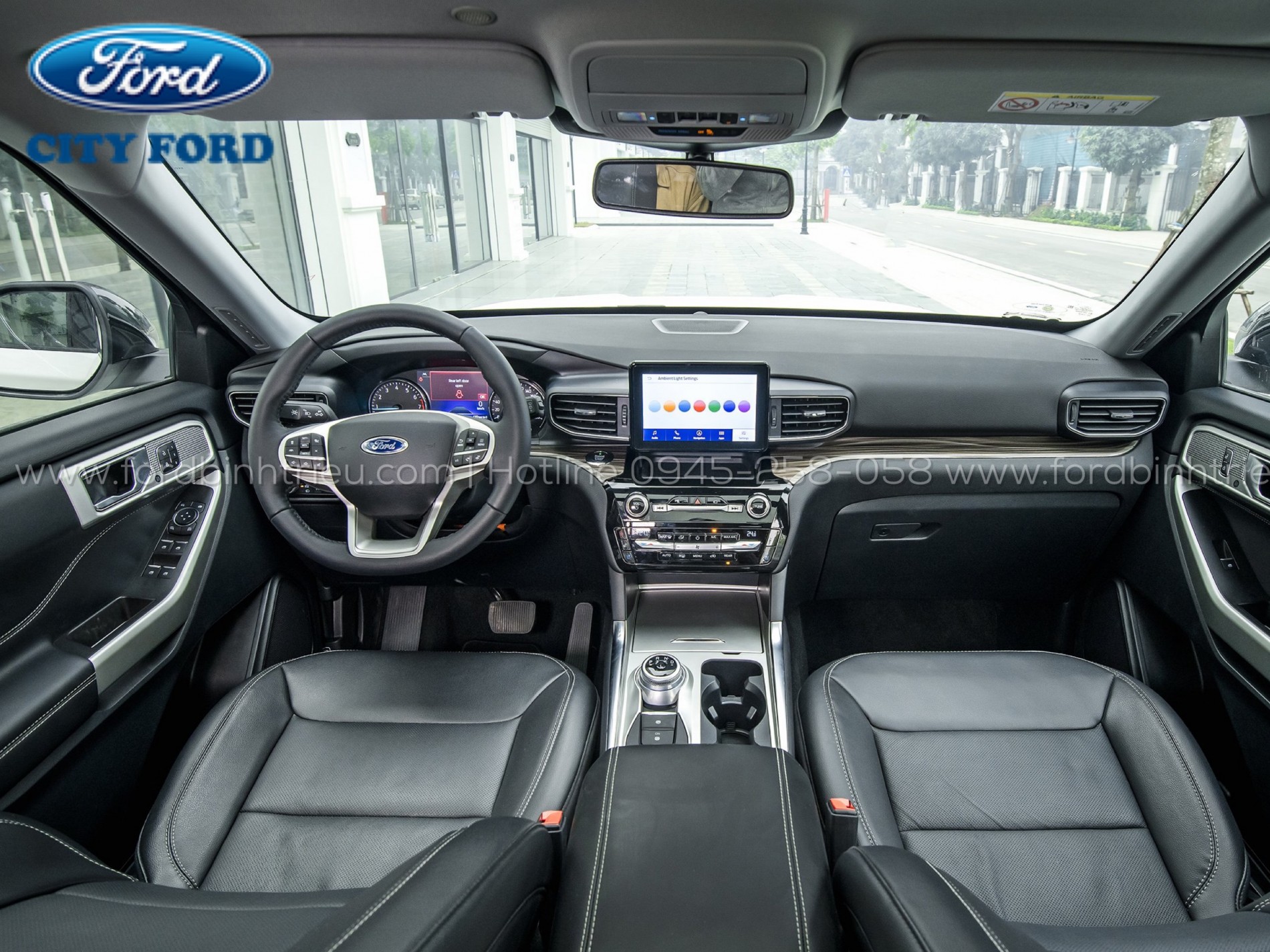 gia_xe_ford_explorer_2023_noi_that_1