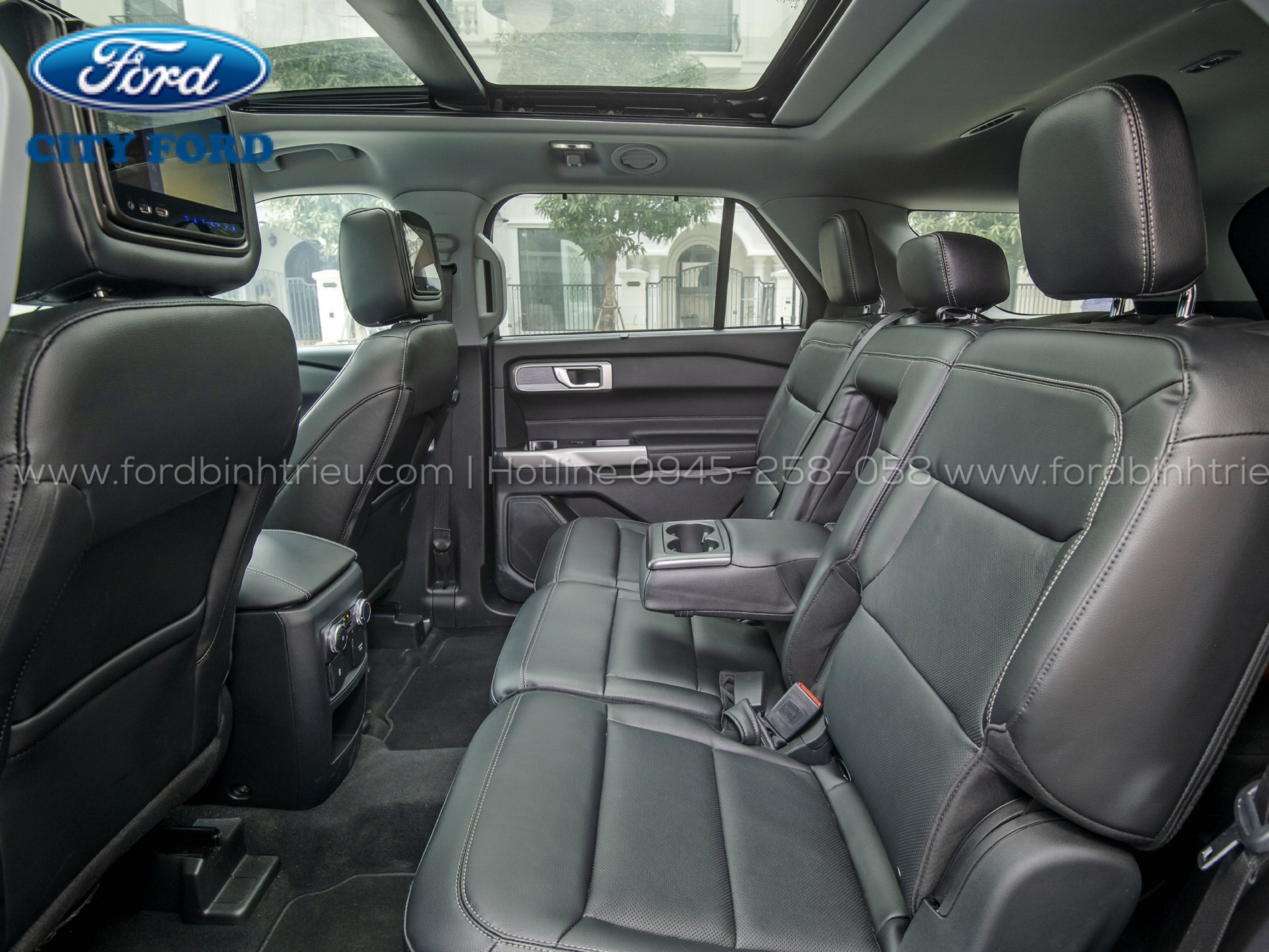 gia_xe_ford_explorer_2023_noi_that_12