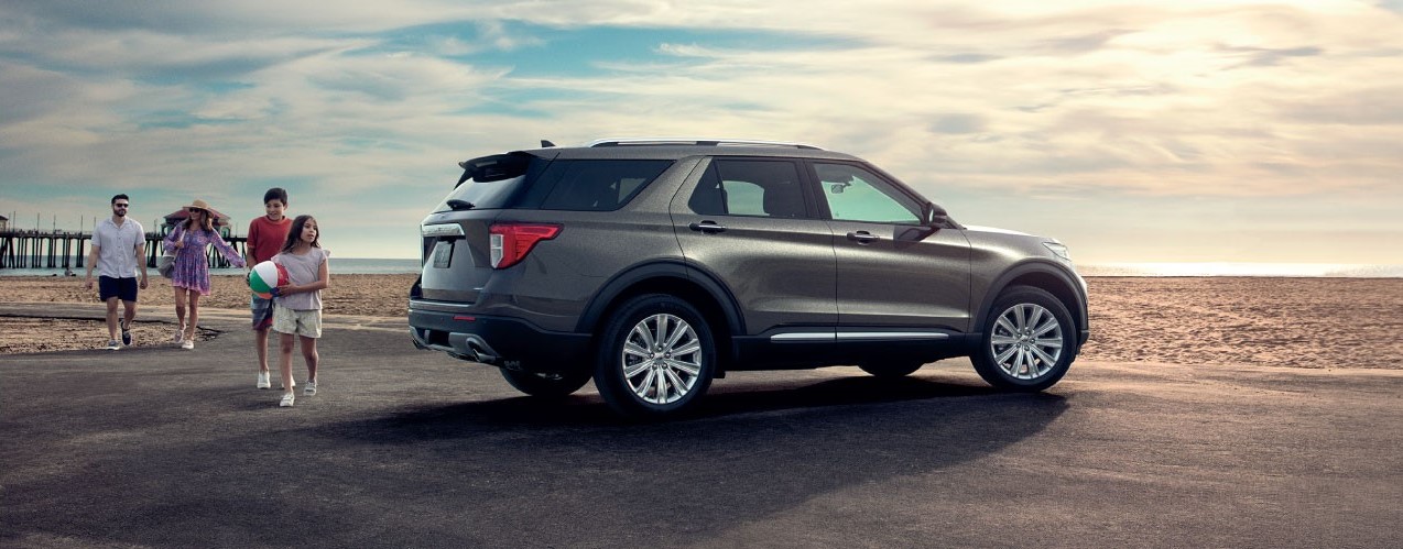 gia_xe_ford_explorer_2024_32