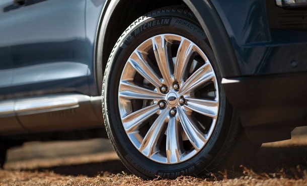 gia_xe_ford_explorer_2023_34