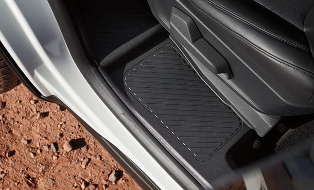 gia_xe_ford_explorer_2023_7