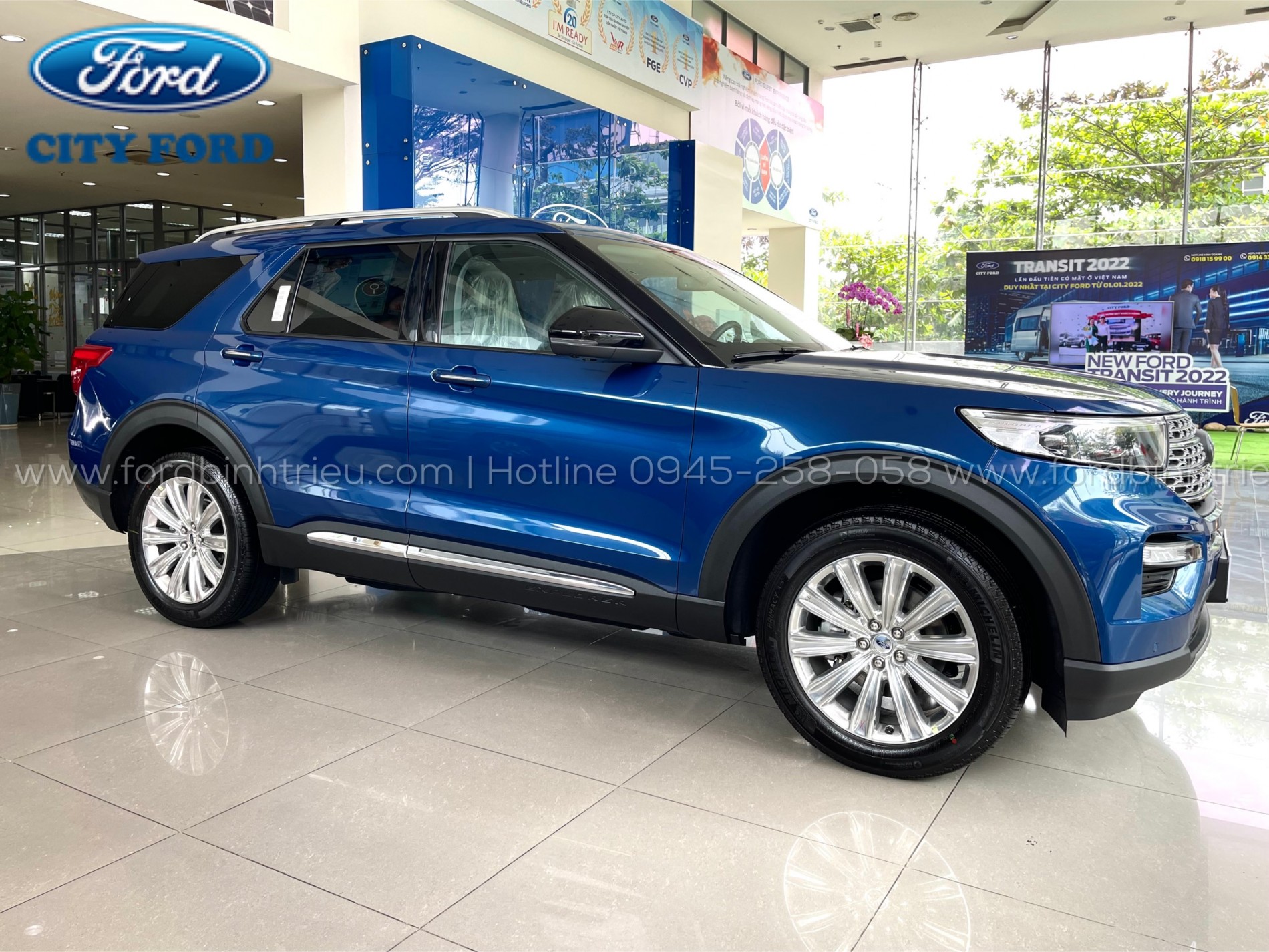 gia_xe_ford_explorer_2024_ngoai_that_11