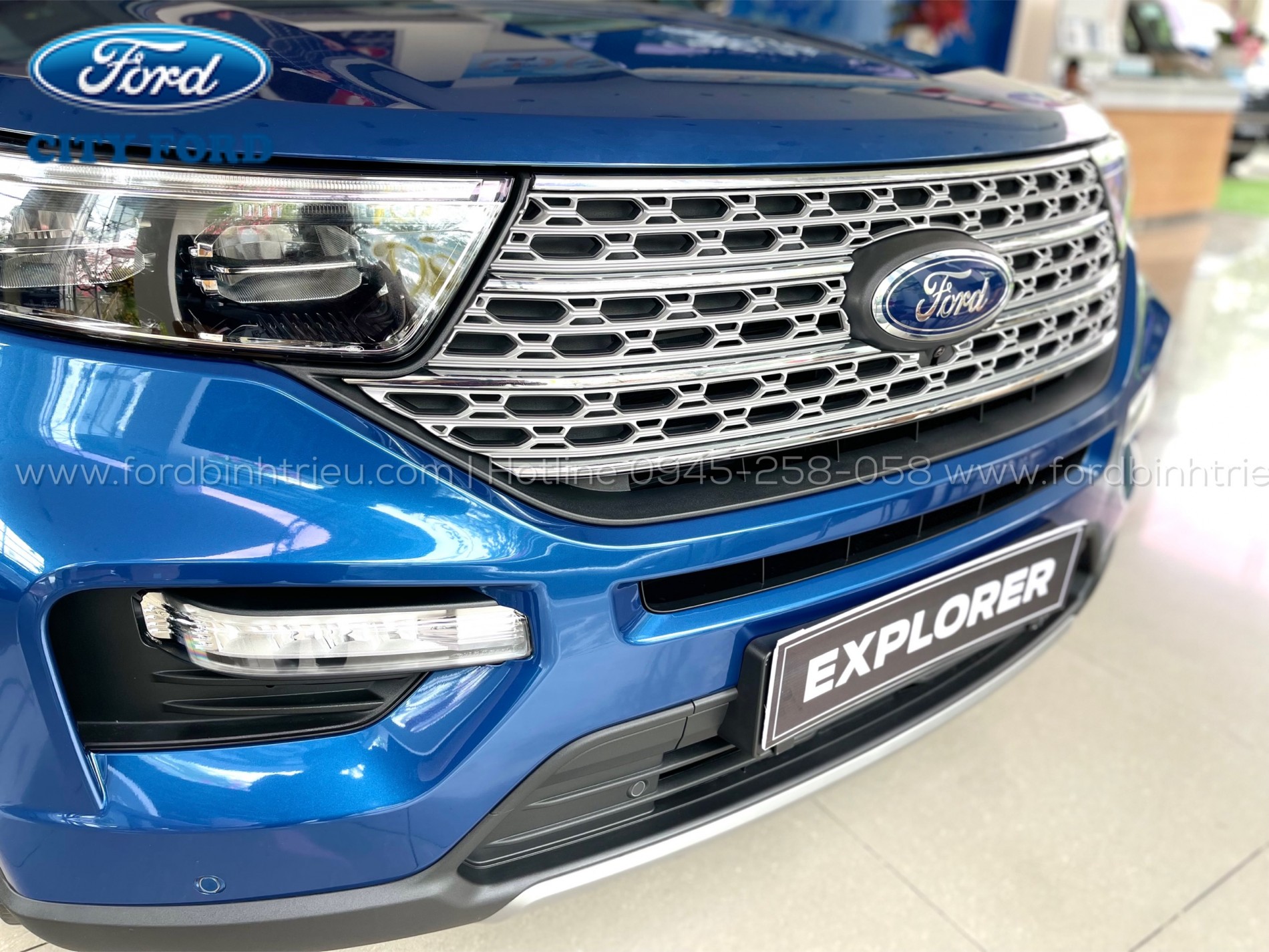 gia_xe_ford_explorer_2023_ngoai_that_8