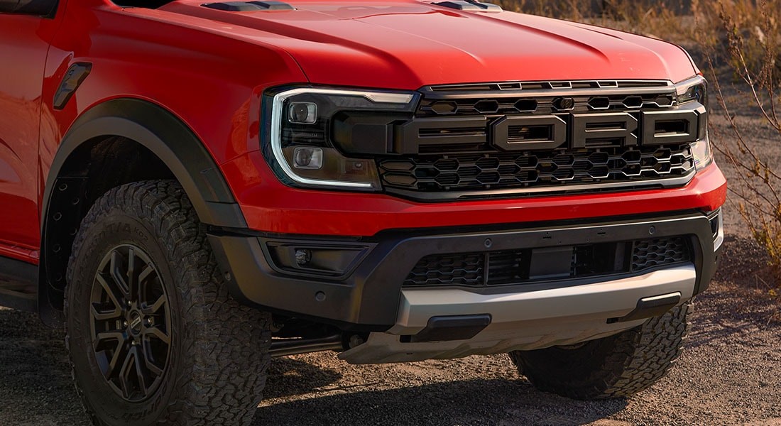 gia_xe_ford_raptor_2023_2