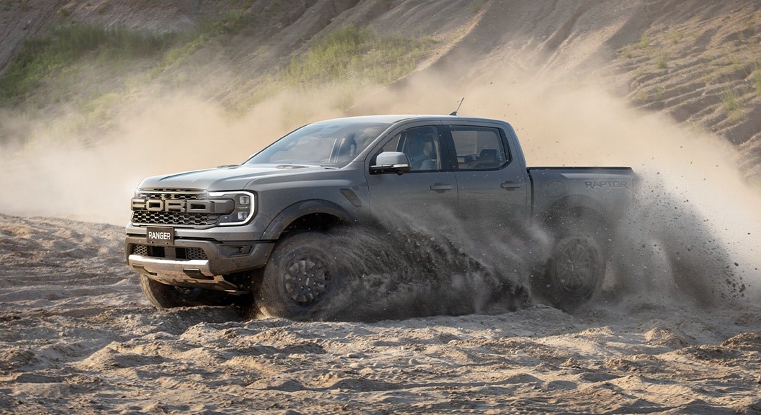 gia_xe_ford_raptor_2023_6