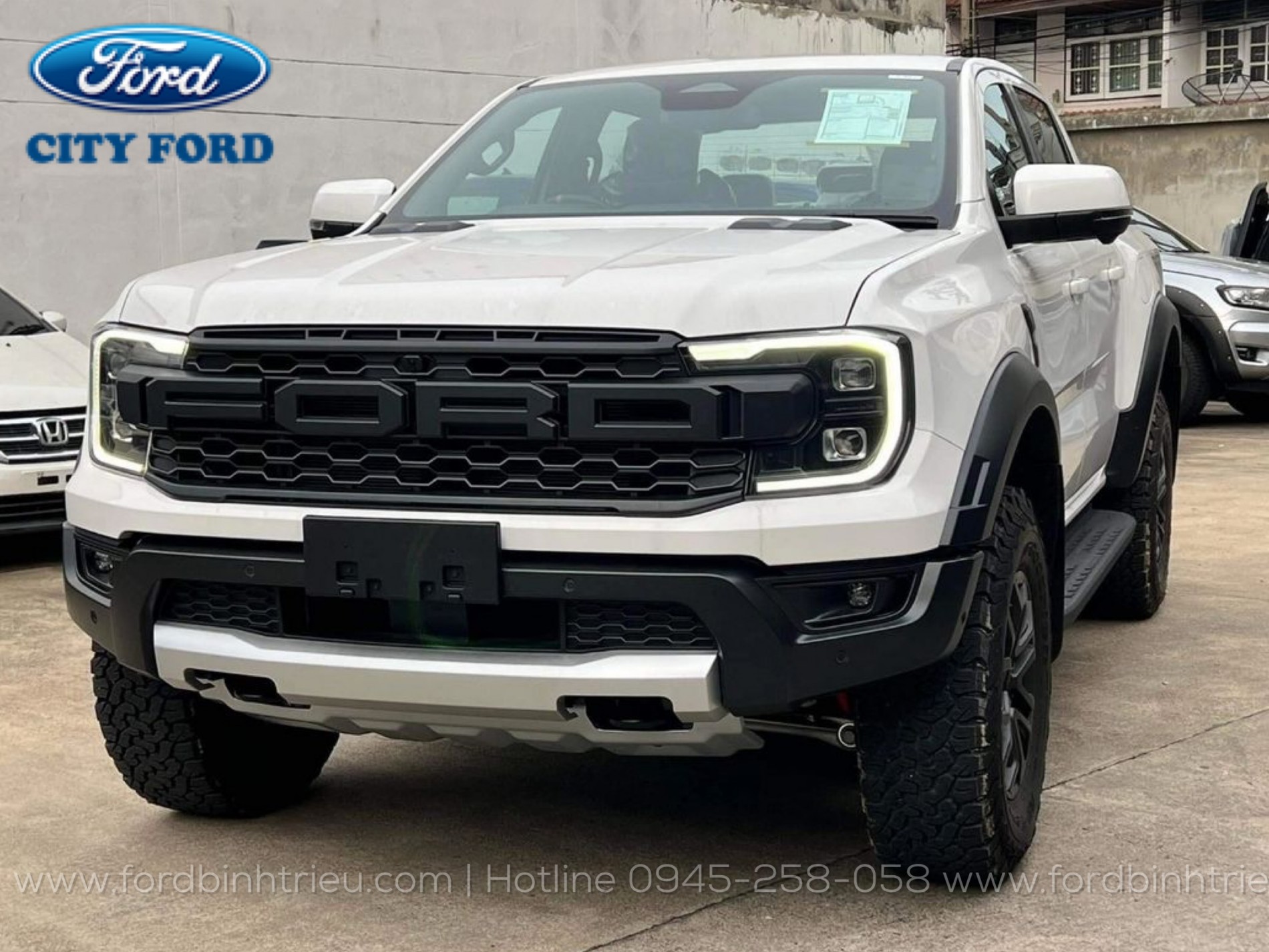 gia_xe_ford_raptor_2024_ngoai_that_2