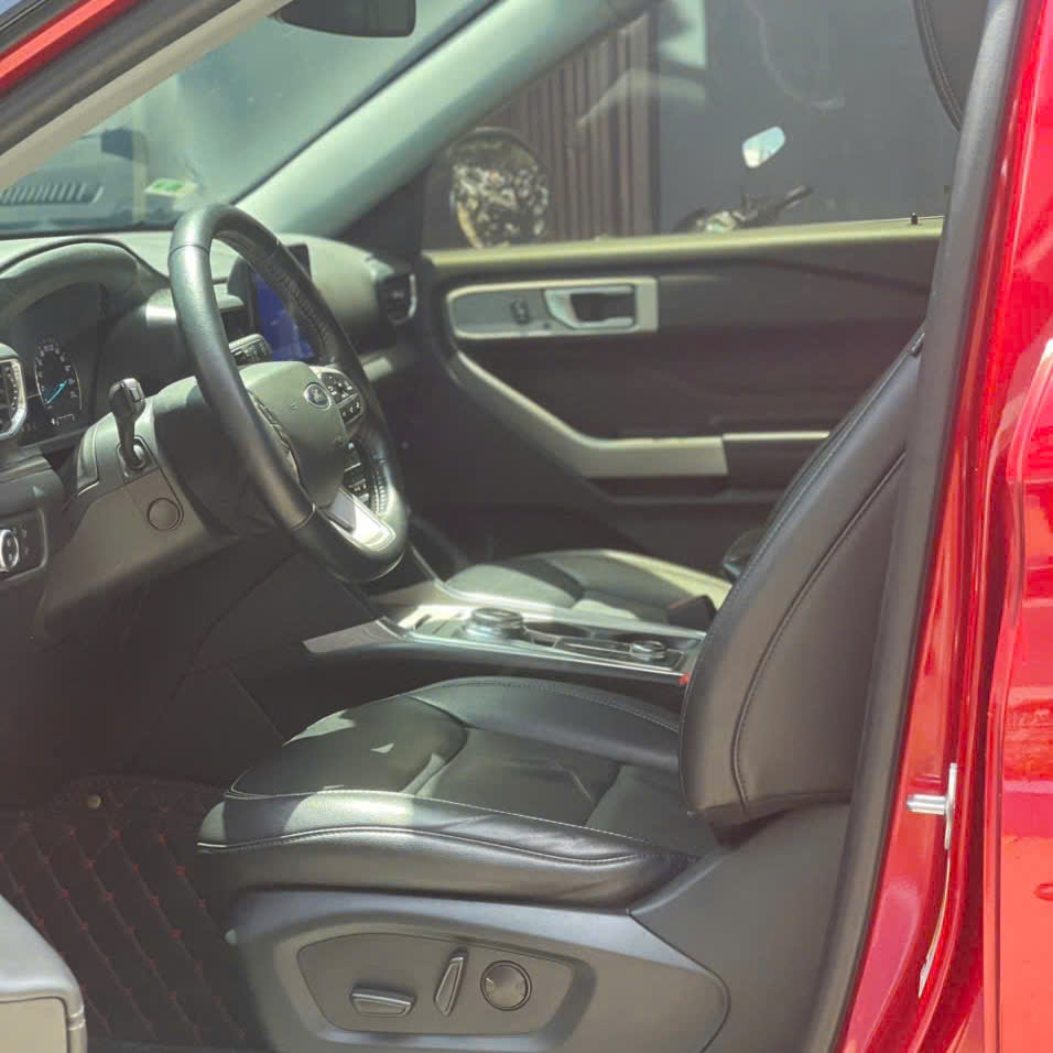 xe_cu_ford_explorer_2021_-_xe_ford_cu_chinh_hang_4